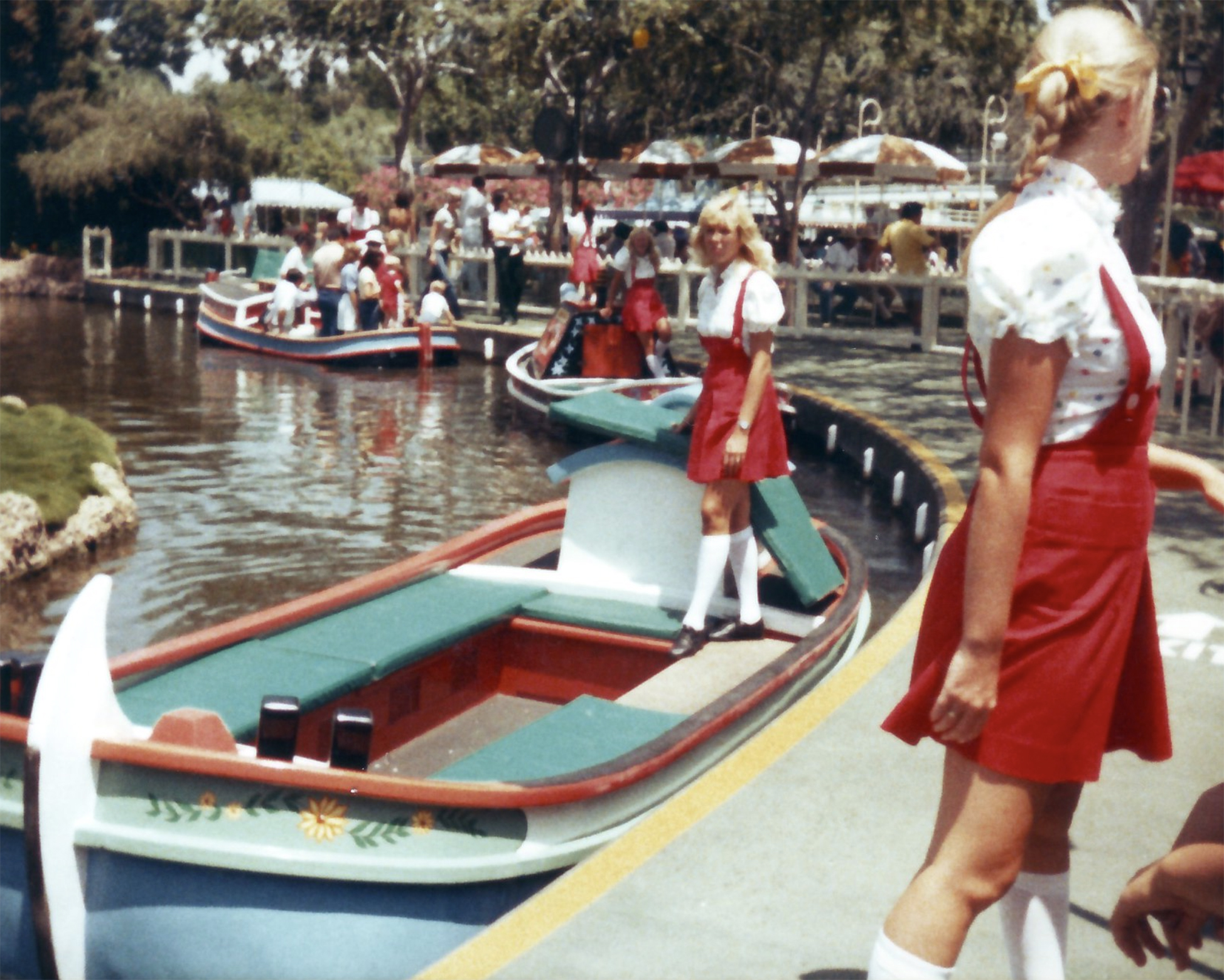 Loading area of Storybook Land Canal Boats